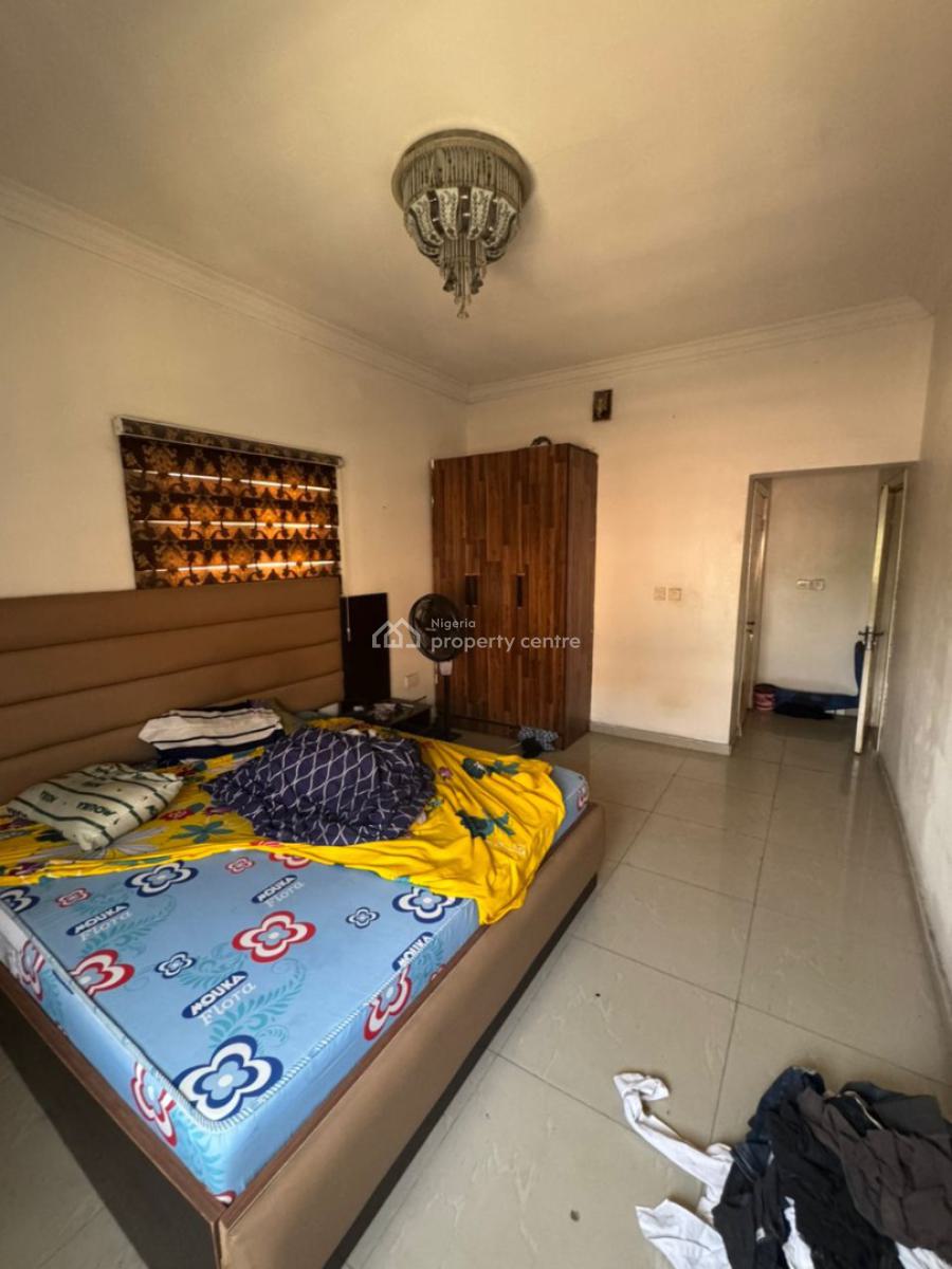*3-bedroom Flat Upstairs*  *oral Estate, Lekki*  *features:*, Eleganza Toll Gate, Lekki, Lagos, Flat / Apartment for Rent