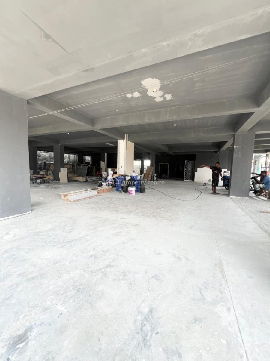 2 Bedroom Maisonette, Off Admiralty Way, Lekki Phase 1, Lekki, Lagos, Flat / Apartment for Rent