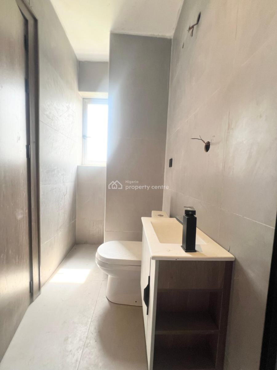 2 Bedroom Maisonette, Off Admiralty Way, Lekki Phase 1, Lekki, Lagos, Flat / Apartment for Rent