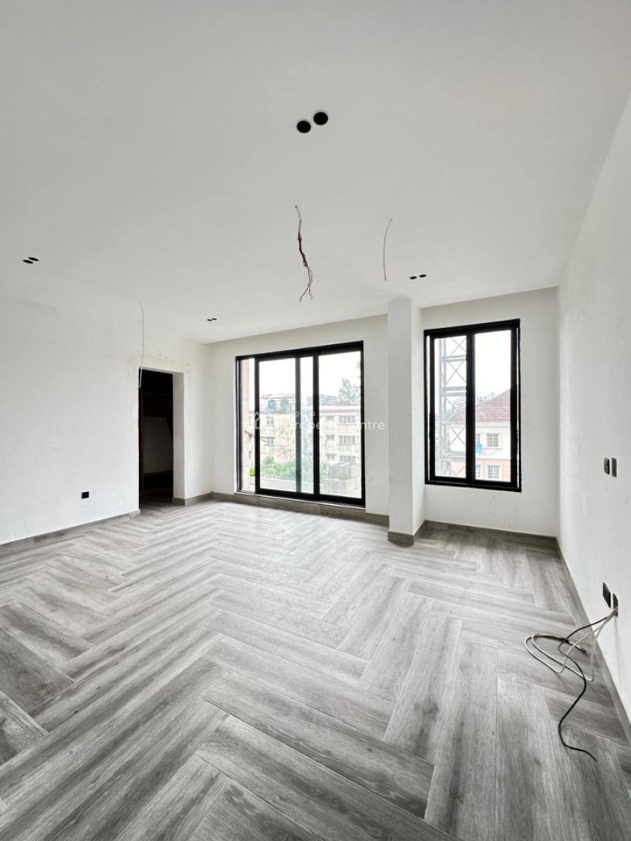 Newly Built 3 Bedroom Apartment with Top Notch Finishing, 2mins Drive From Ikoyi Link Bridge, Perfect Location, Ikoyi, Lagos, Block of Flats for Sale