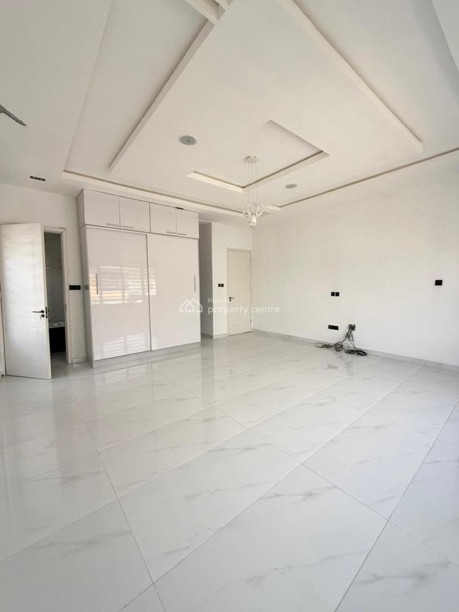 Spacious 5-bedroom Fully Detached House with Bq and Gatehouse, Lekki County, Ikota, Lekki, Lagos, Detached Duplex for Sale