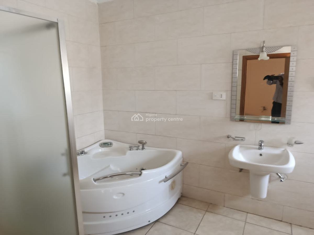 a Serviced & 4-bedroom Terrace Duplex + 1bq, Jabi, Abuja, Terraced Duplex for Rent