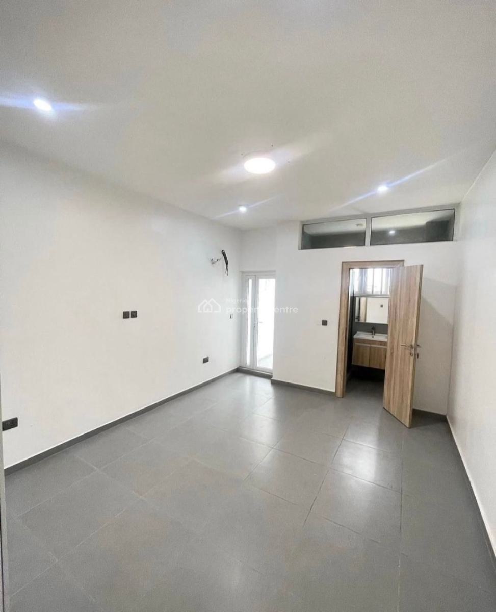 Lovely 2 Bedroom Serviced Apartment Suitable for Investment, Ikate Lagos, Lekki, Lagos, Block of Flats for Sale