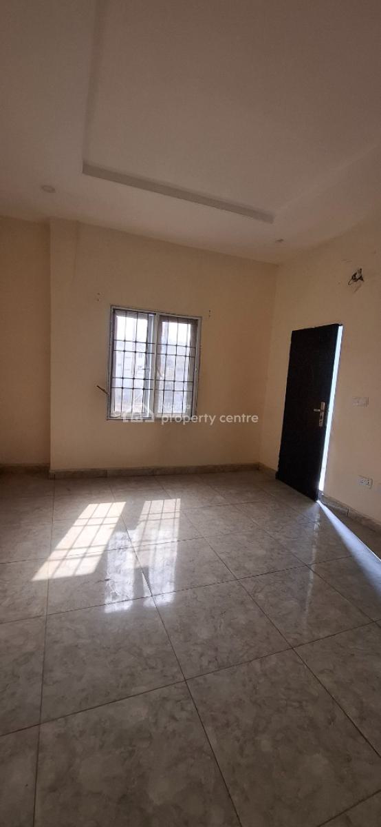 Standsrd 4 Bedroom Duplex with Bq, Guzape District, Abuja, Terraced Duplex for Sale