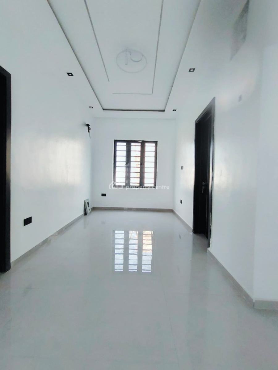 4 Bedroom Detached Duplex  Location: with Cofo, Ajah, Lagos, House for Sale