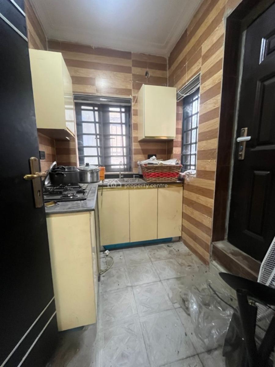 2 Bedroom All Rooms En-suite,self Serviced Apartment with Furnitures, Off Bashiru Shitu Street, Gra Phase 2, Magodo, Lagos, Flat / Apartment for Rent