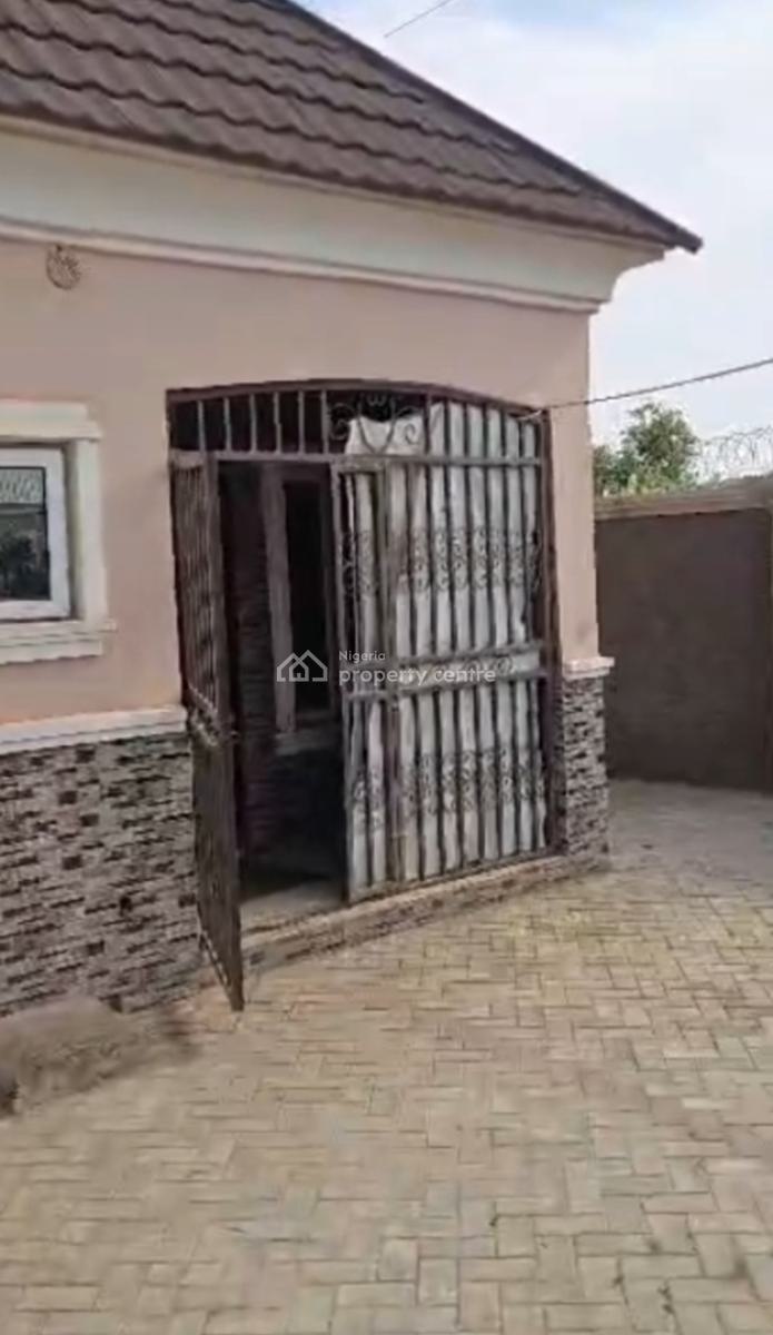 Distress Sell 3 Bedrooms Fully Detached Bungalow, Lokogoma District, Abuja, Detached Bungalow for Sale