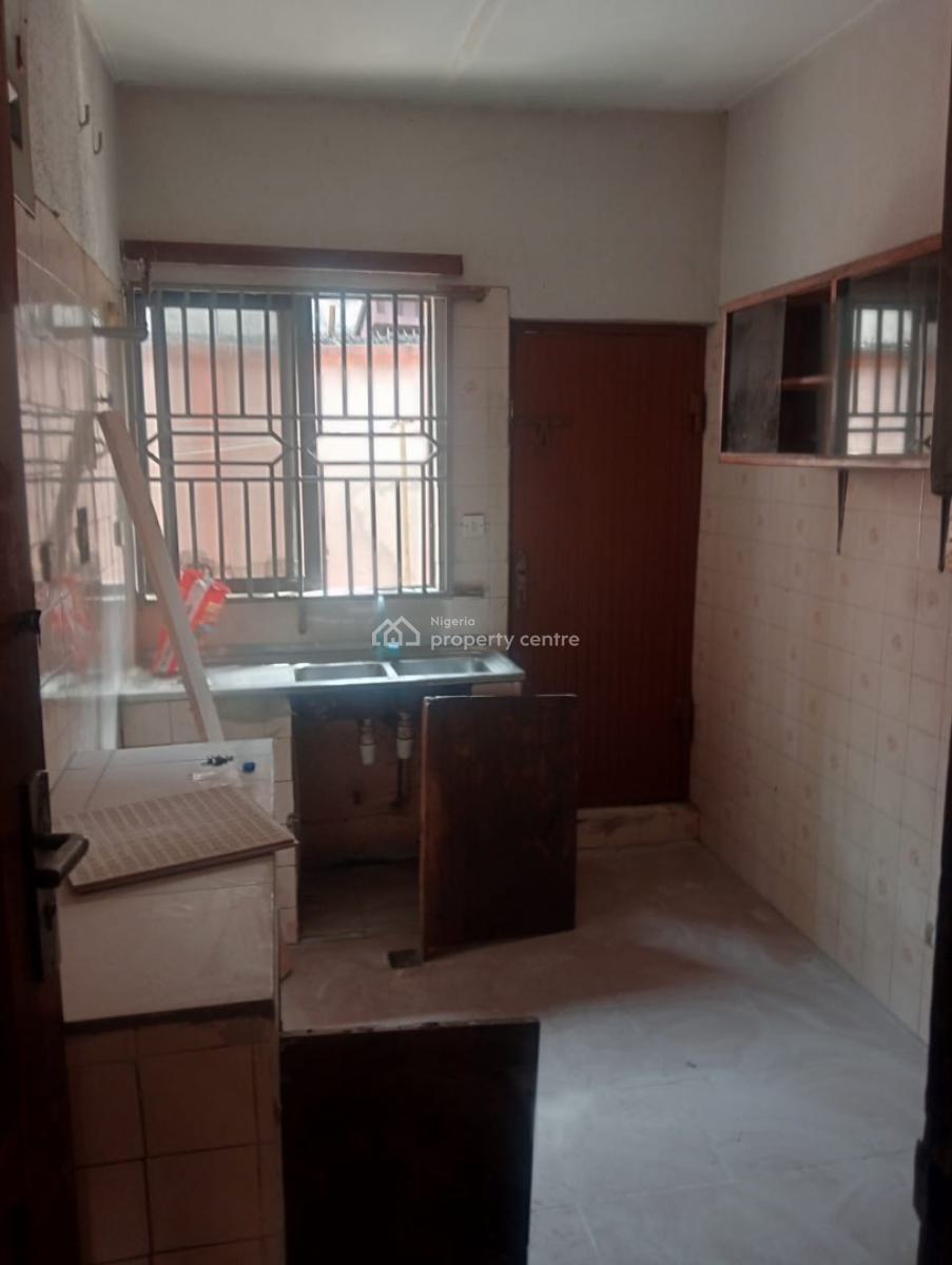 4 Bedroom Bungalow in a Secured Estate, 2 in a Compound, Harmony Estate Zone C, Gra Phase 1, Magodo, Lagos, Flat / Apartment for Rent