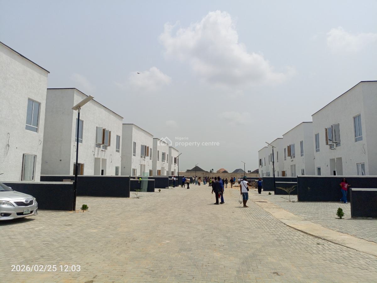 3 Bedroom Luxurious Semi Detached Duplex, Eleko, By The Expressway, Eleko, Ibeju Lekki, Lagos, Semi-detached Duplex for Sale