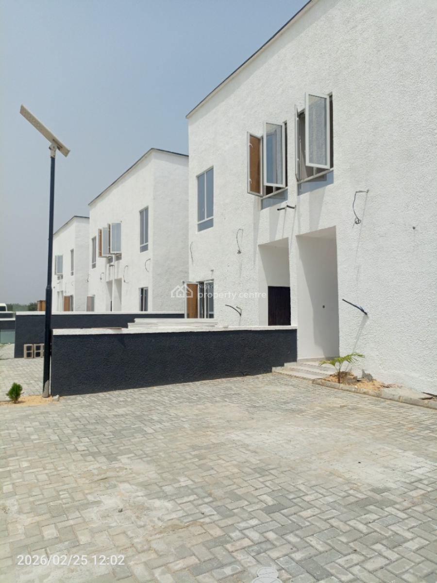 3 Bedroom Luxurious Semi Detached Duplex, Eleko, By The Expressway, Eleko, Ibeju Lekki, Lagos, Semi-detached Duplex for Sale