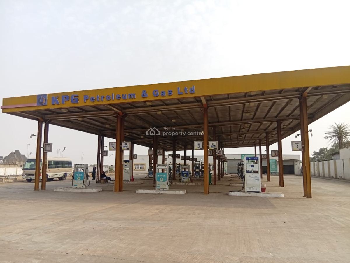 30 Fuel Pulp Filling Station Fore, Maraba Abuja Facing The Express Road, Mararaba, Abuja, Filling Station for Sale