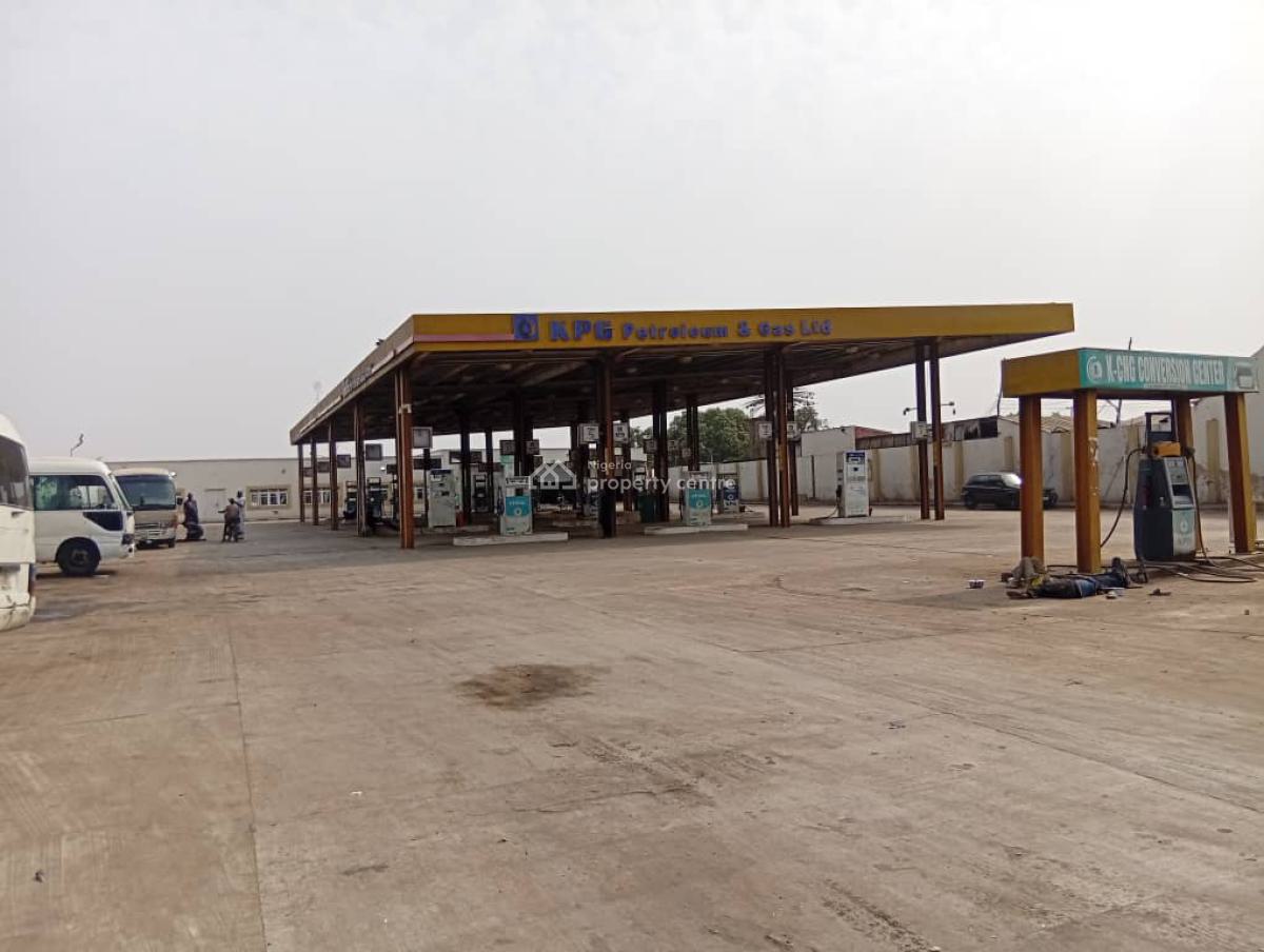 30 Fuel Pulp Filling Station Fore, Maraba Abuja Facing The Express Road, Mararaba, Abuja, Filling Station for Sale