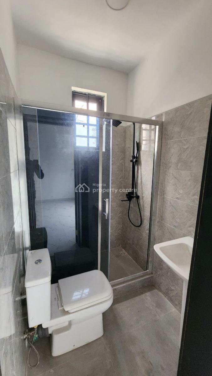 Brand New 2 Bedroom Apartment with Bq, Lekki Phase 1, Lekki, Lagos, Flat / Apartment for Sale