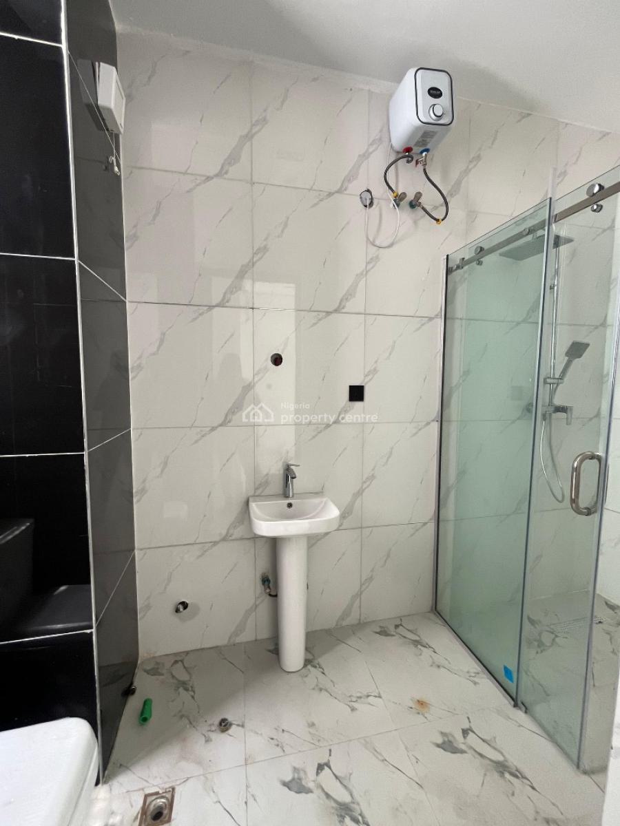 2 Bedroom Apartment, Ologolo, Lekki, Lagos, Flat / Apartment for Sale