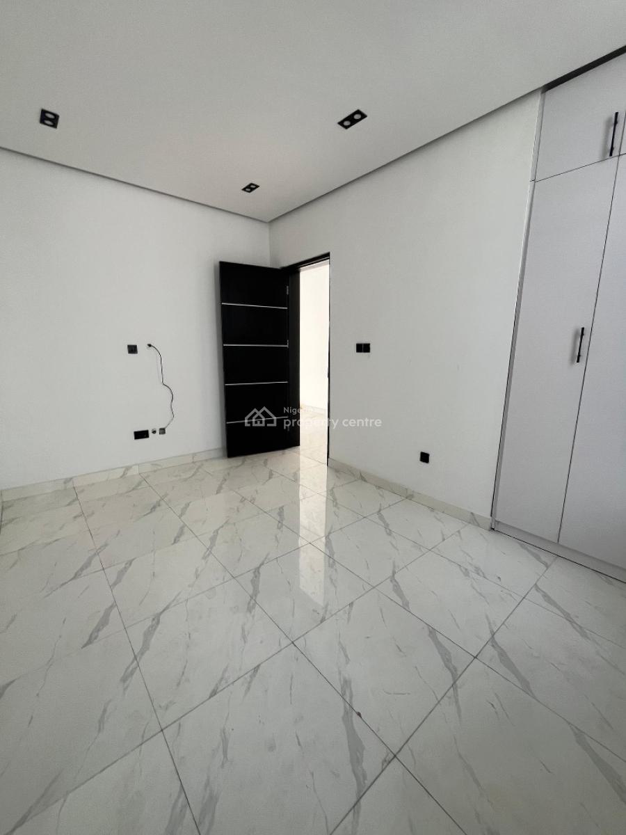 2 Bedroom Apartment, Ologolo, Lekki, Lagos, Flat / Apartment for Sale