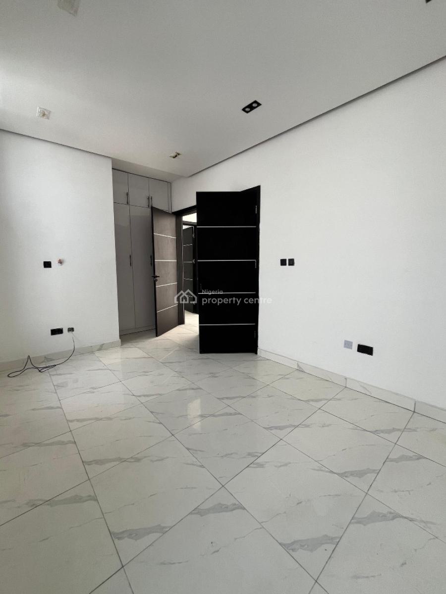 2 Bedroom Apartment, Ologolo, Lekki, Lagos, Flat / Apartment for Sale