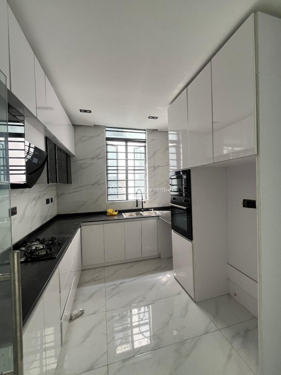 2 Bedroom Apartment, Ologolo, Lekki, Lagos, Flat / Apartment for Sale