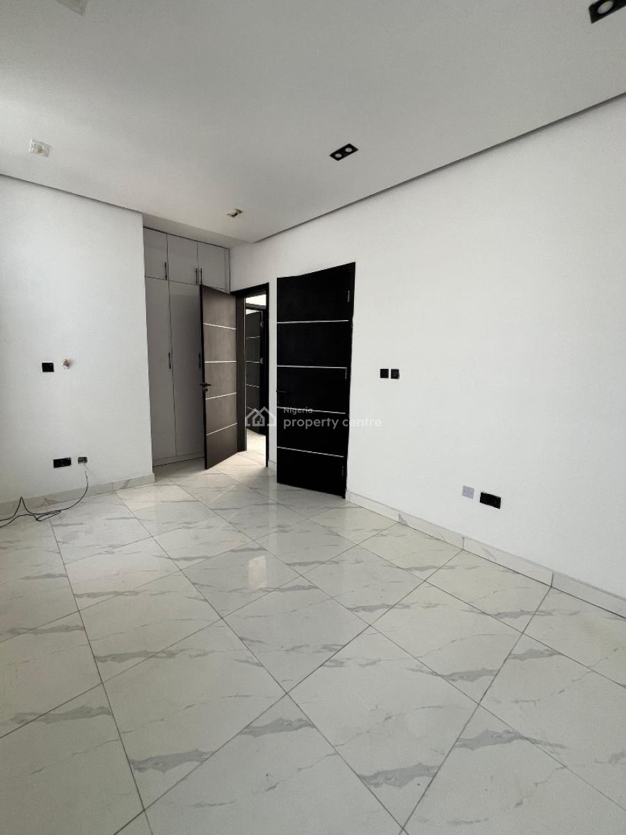 2 Bedroom Apartment, Ologolo, Lekki, Lagos, Flat / Apartment for Sale