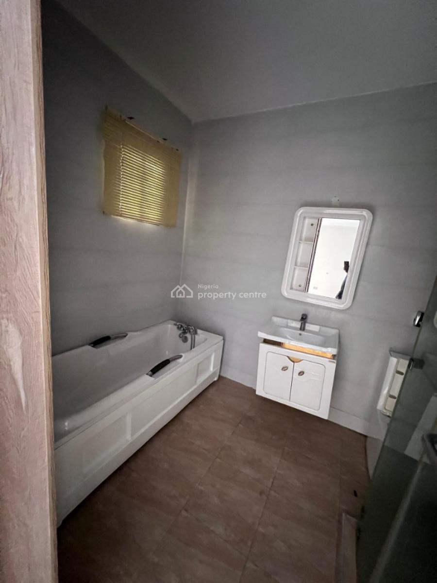 Spacious Master Bedroom Upstairs with Open Plan Kitchenette, Victoria Bay Estate Orchid Road Eleganza Bustop, Lekki, Lagos, Self Contain (single Rooms) for Rent