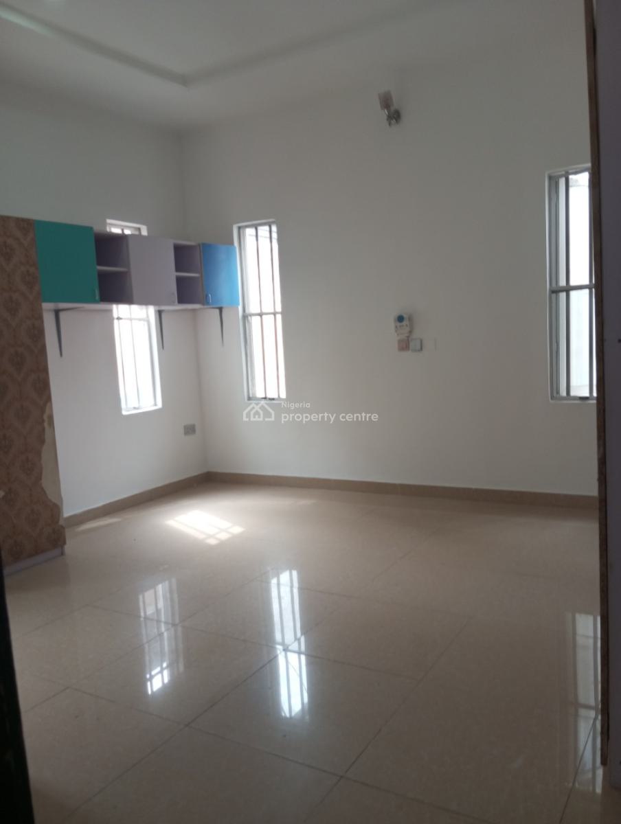 a Well Maintained 5 Bedrooms Fully Detached with a Bq, Chevron, Lekki, Lagos, Detached Duplex for Rent