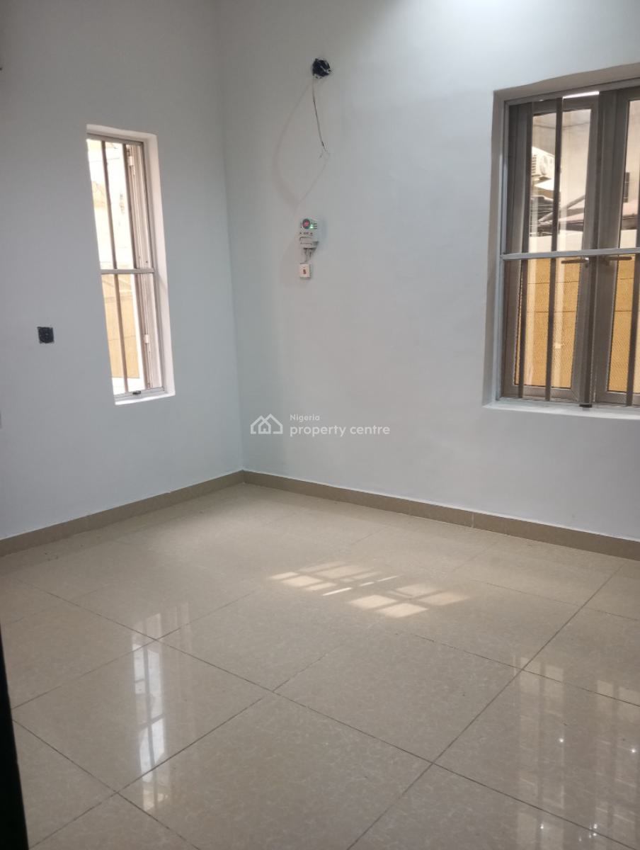 a Well Maintained 5 Bedrooms Fully Detached with a Bq, Chevron, Lekki, Lagos, Detached Duplex for Rent