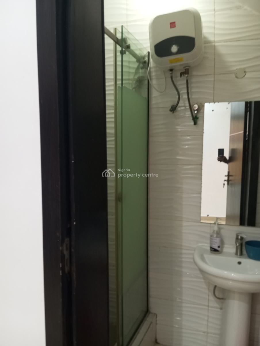 a Well Maintained 5 Bedrooms Fully Detached with a Bq, Chevron, Lekki, Lagos, Detached Duplex for Rent