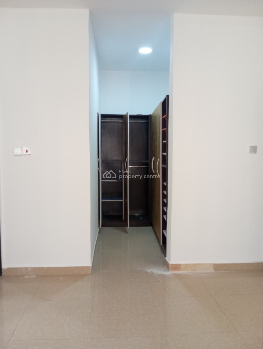 a Well Maintained 5 Bedrooms Fully Detached with a Bq, Chevron, Lekki, Lagos, Detached Duplex for Rent