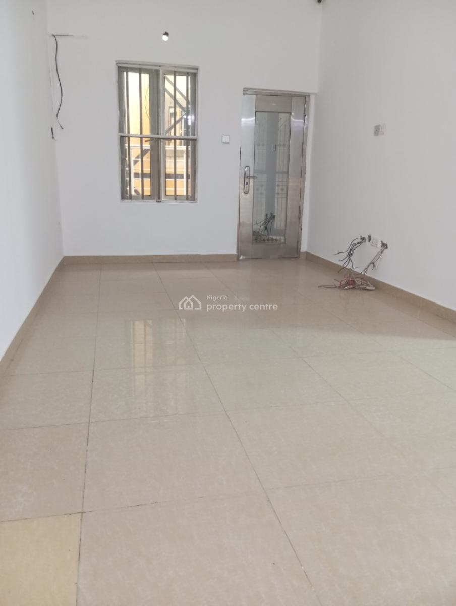 a Well Maintained 5 Bedrooms Fully Detached with a Bq, Chevron, Lekki, Lagos, Detached Duplex for Rent