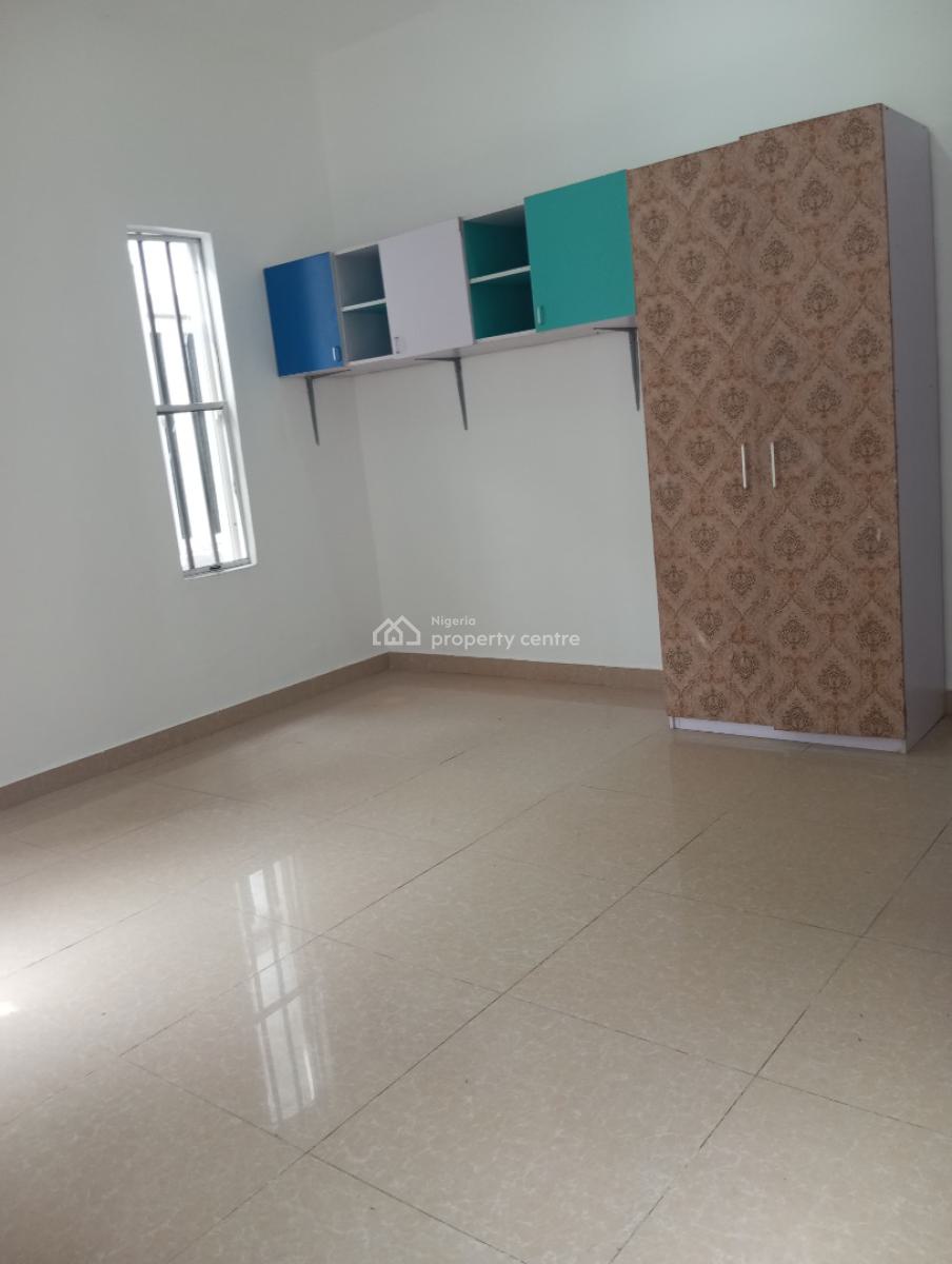 a Well Maintained 5 Bedrooms Fully Detached with a Bq, Chevron, Lekki, Lagos, Detached Duplex for Rent