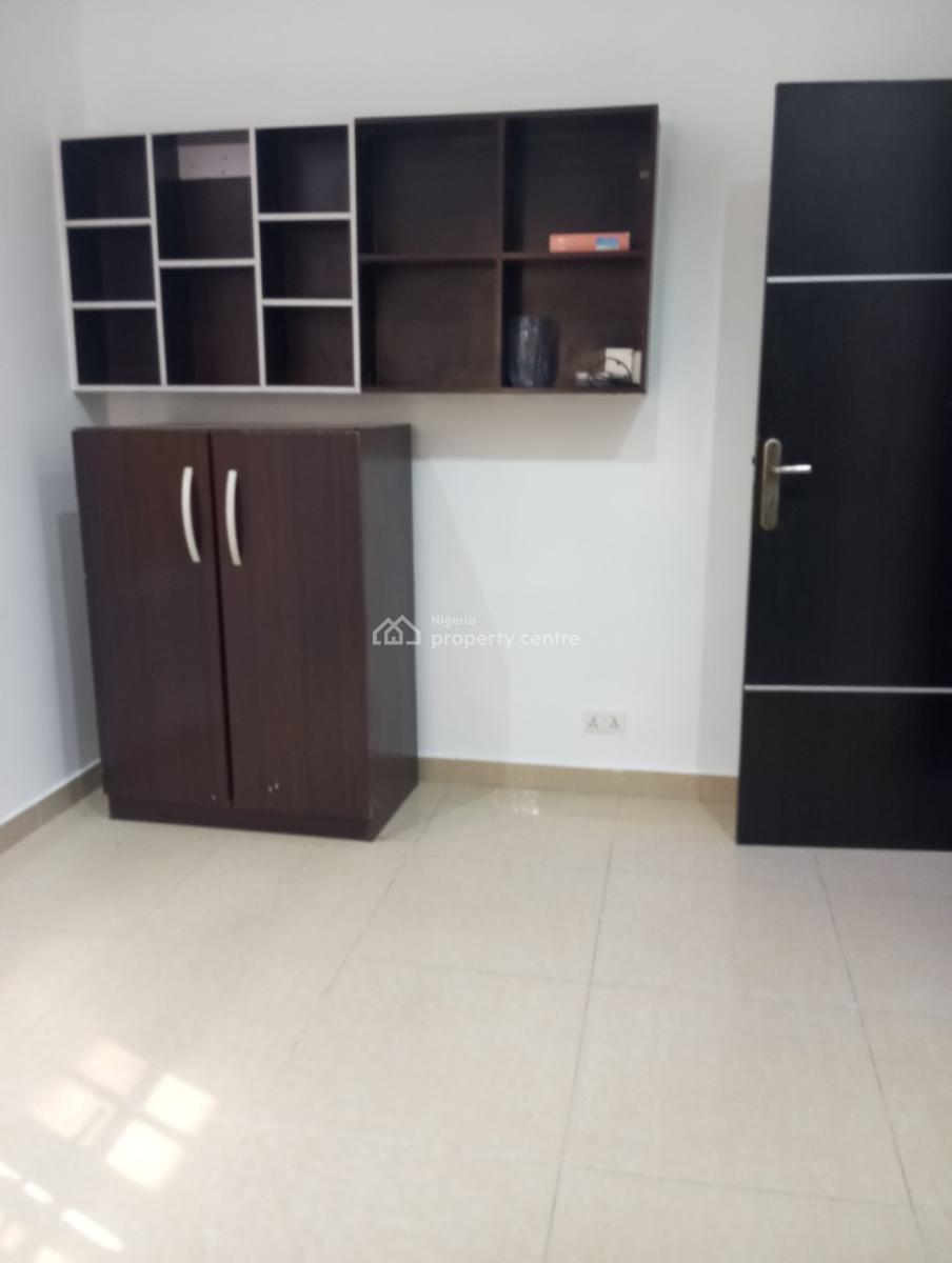 a Well Maintained 5 Bedrooms Fully Detached with a Bq, Chevron, Lekki, Lagos, Detached Duplex for Rent