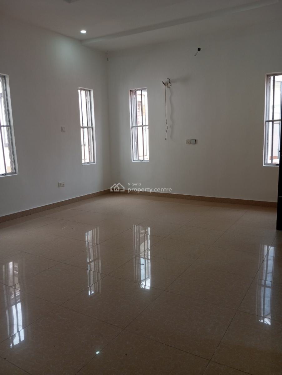 a Well Maintained 5 Bedrooms Fully Detached with a Bq, Chevron, Lekki, Lagos, Detached Duplex for Rent