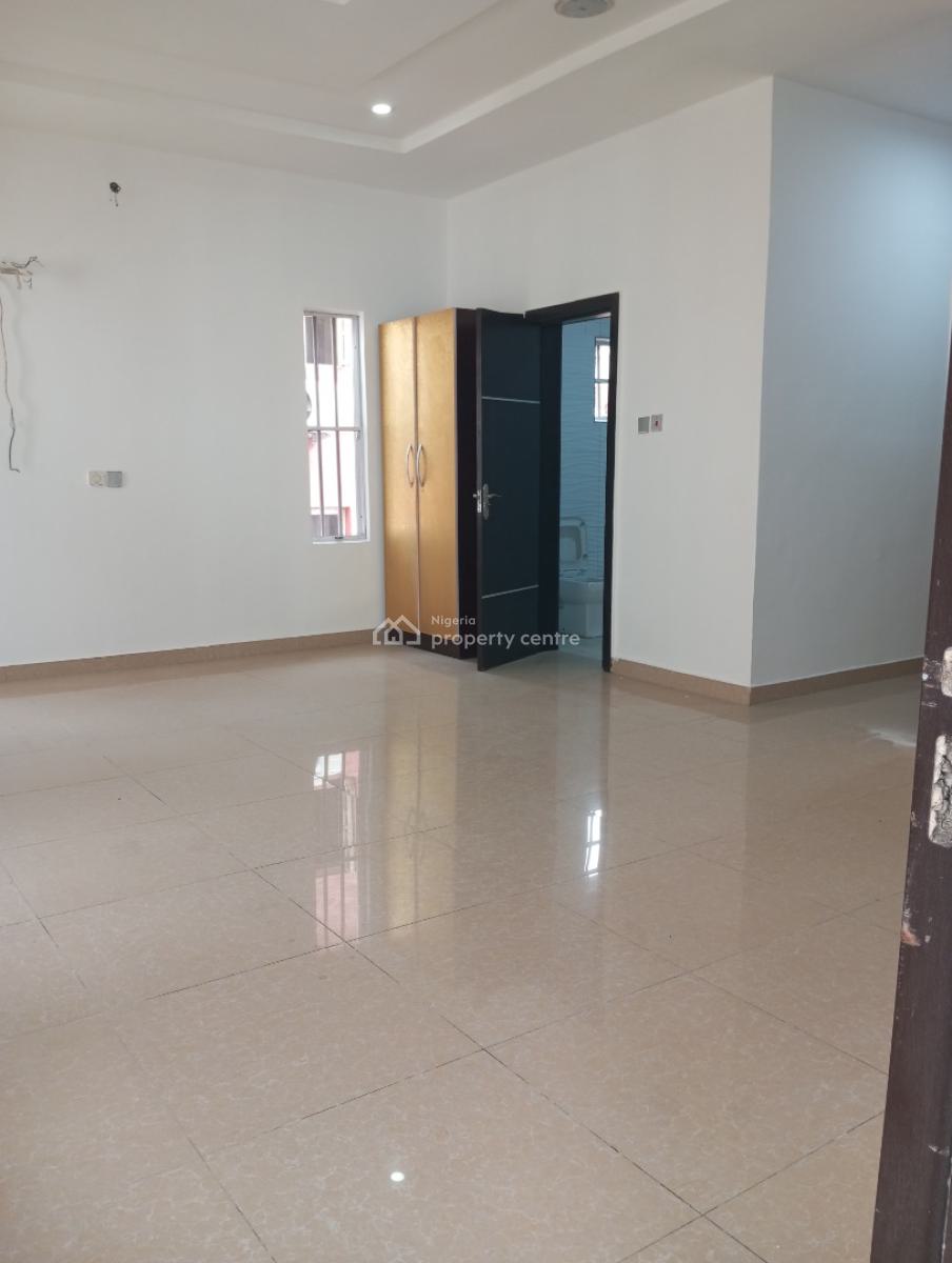a Well Maintained 5 Bedrooms Fully Detached with a Bq, Chevron, Lekki, Lagos, Detached Duplex for Rent