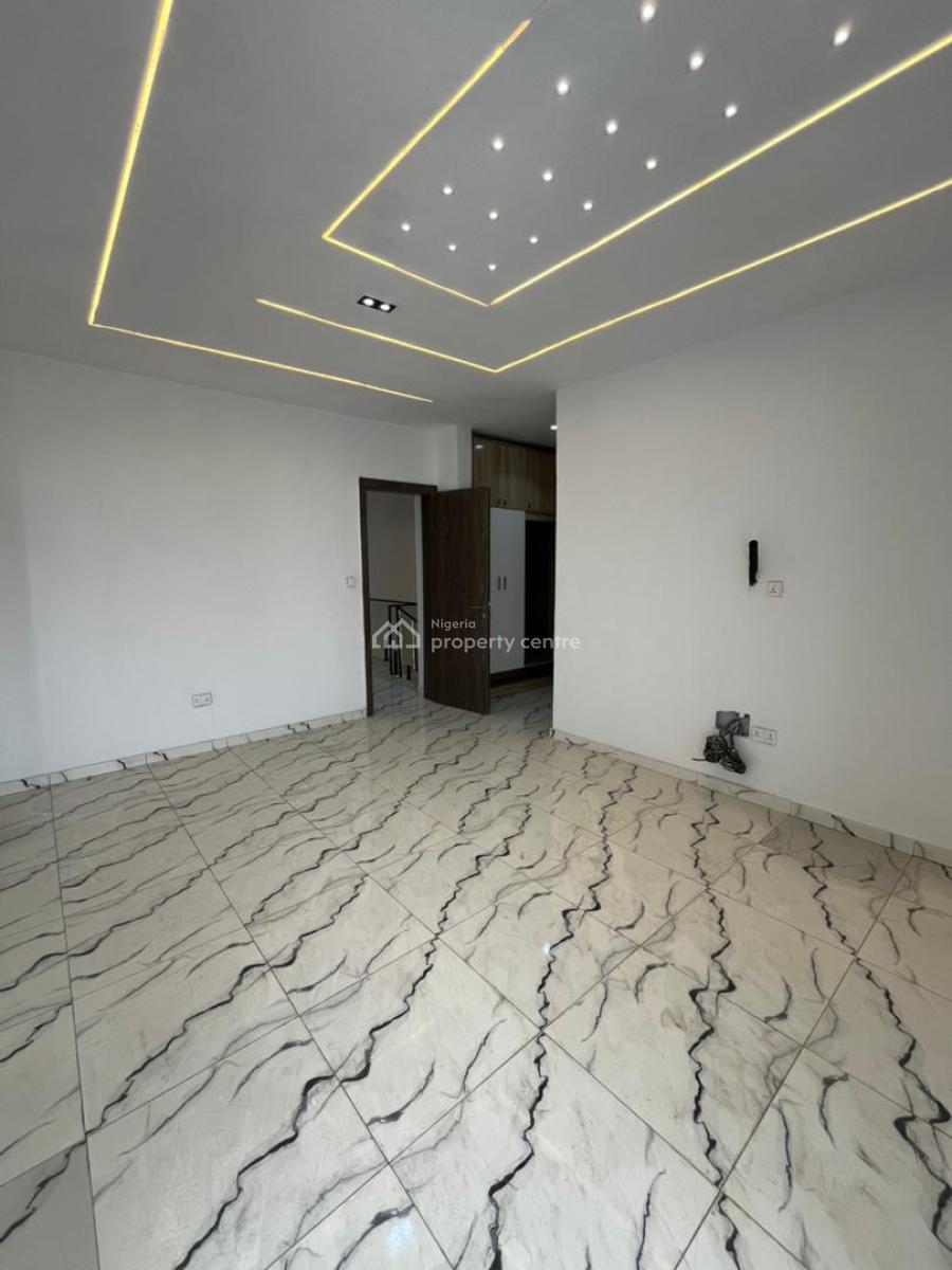 4 Bedrooms Semi Detached Duplex, Ikota, Lekki, Lagos, Semi-detached Duplex for Sale