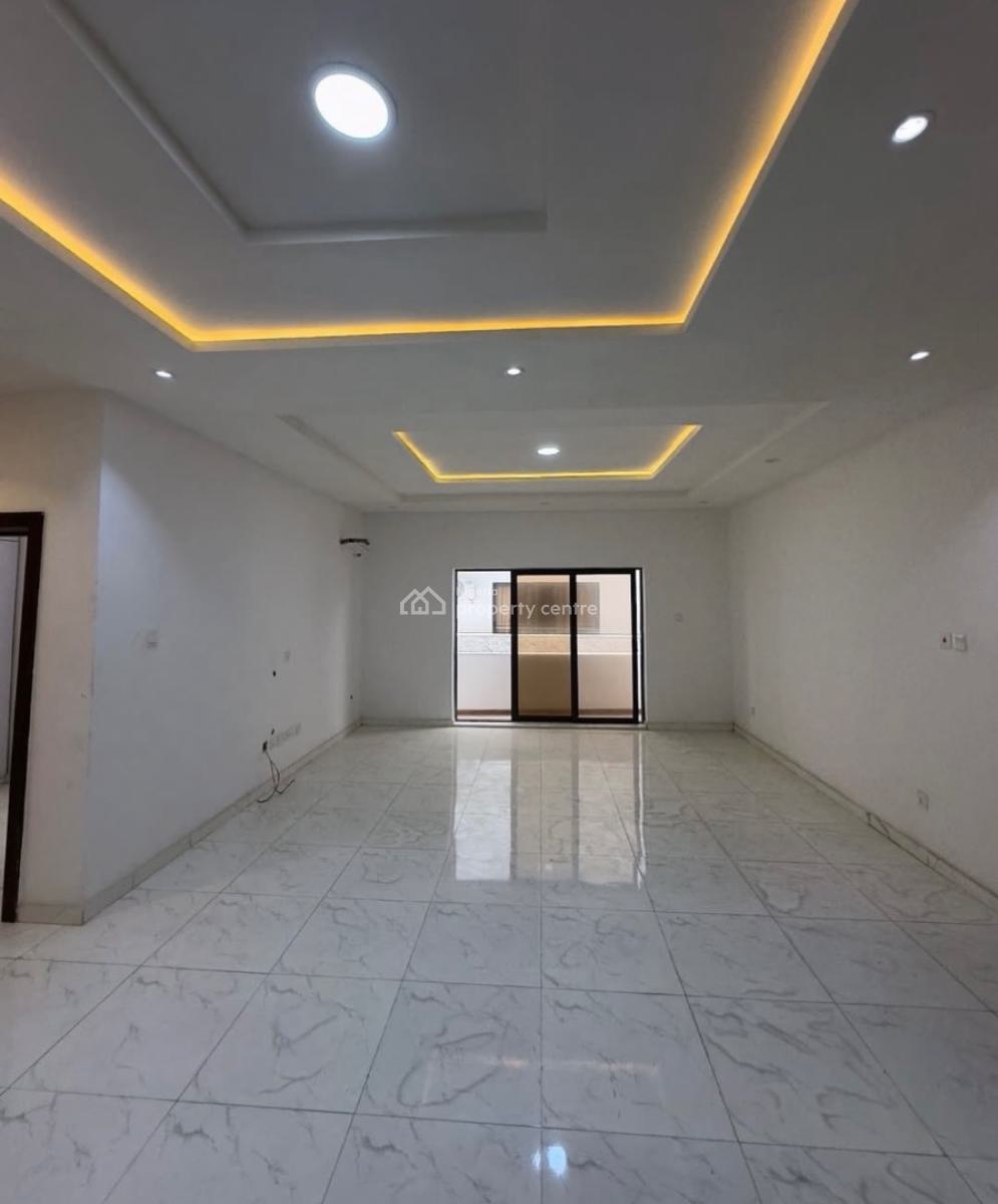 2 Bedroom Apartment with Elevator, Lekki Phase 1, Lekki, Lagos, Flat / Apartment for Rent