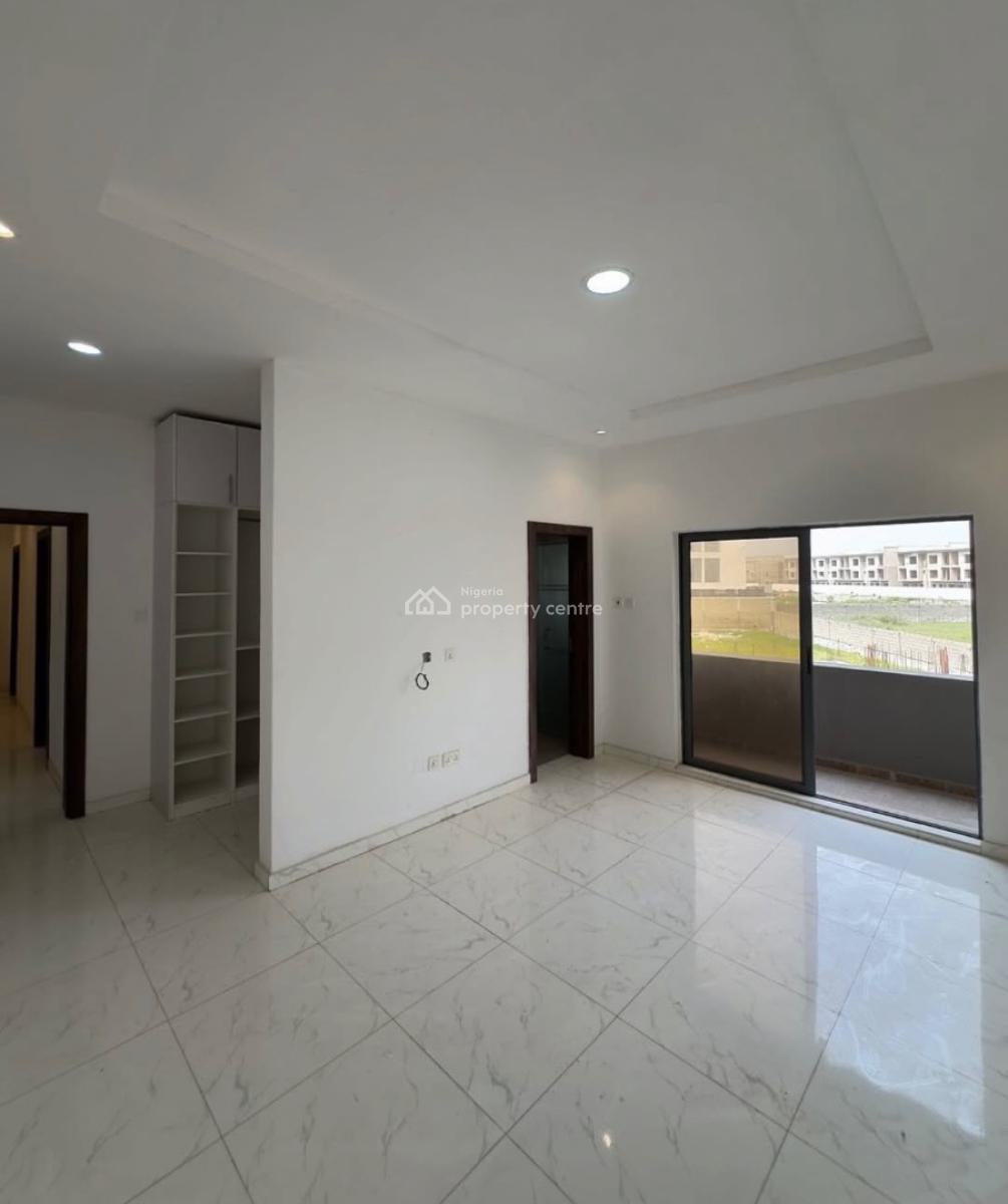 2 Bedroom Apartment with Elevator, Lekki Phase 1, Lekki, Lagos, Flat / Apartment for Rent