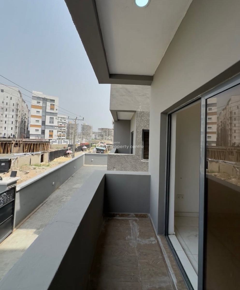 2 Bedroom Apartment with Elevator, Lekki Phase 1, Lekki, Lagos, Flat / Apartment for Rent