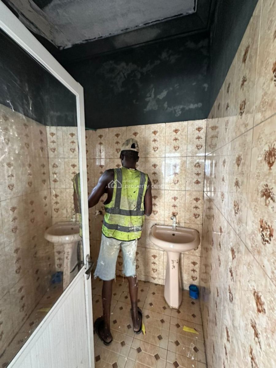 Spacious Bedroom Self Contained in a Serene Environment, Alashela Estate, Ogombo, Ajah, Lagos, Self Contain (single Rooms) for Rent