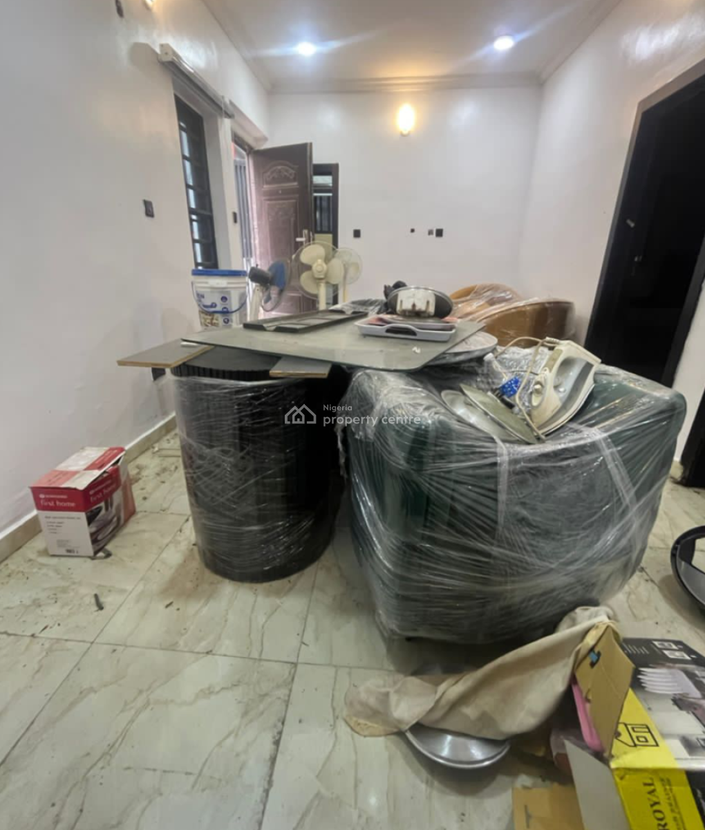 Executive 2 Bedroom Apartment, Gra Phase 2, Magodo, Lagos, Flat / Apartment for Rent