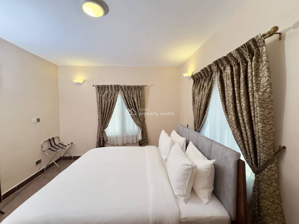 Breathtaking  2 Bedroom Bedroom with City View, Peace Estate, Maryland, Lagos, Flat / Apartment Short Let