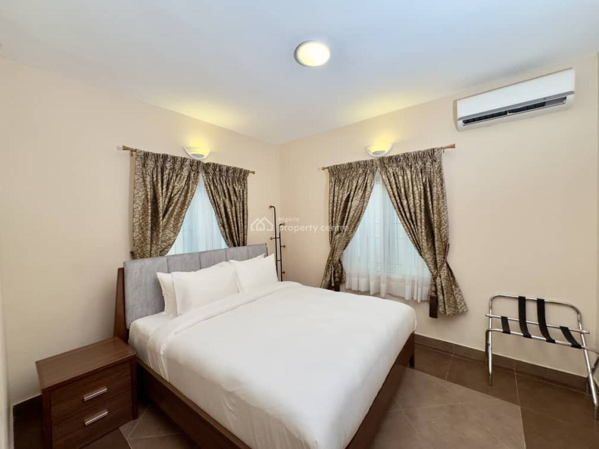 Breathtaking  2 Bedroom Bedroom with City View, Peace Estate, Maryland, Lagos, Flat / Apartment Short Let