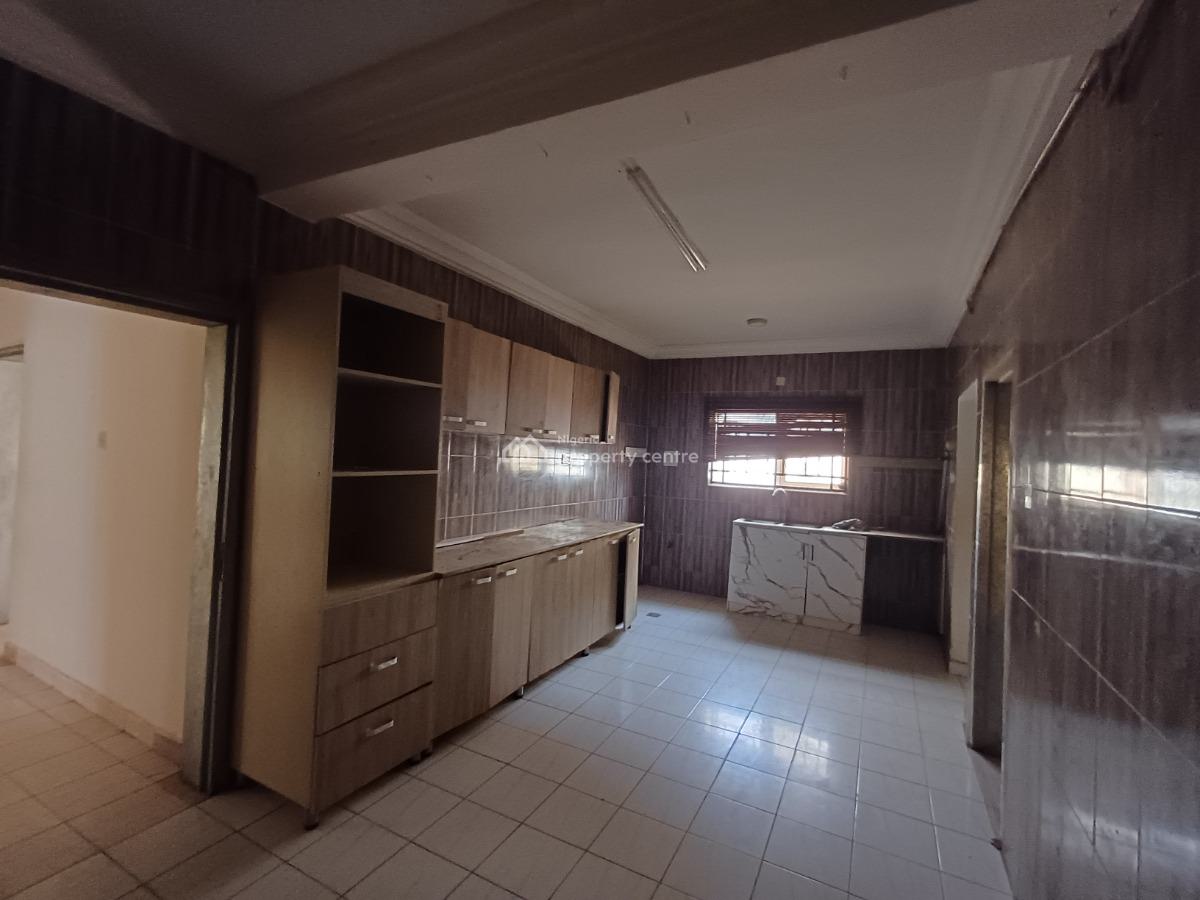 Lovely 3 Bedroom Flat on The First Floor, Coza, Guzape District, Abuja, Flat / Apartment for Rent