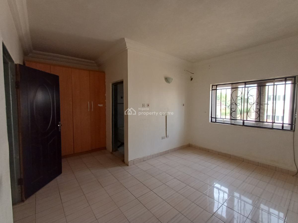 Lovely 3 Bedroom Flat on The First Floor, Coza, Guzape District, Abuja, Flat / Apartment for Rent