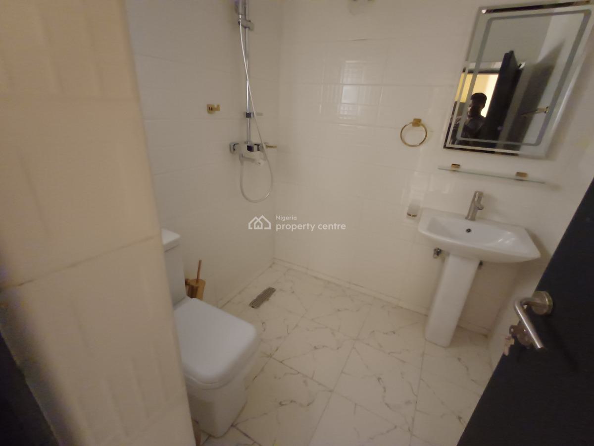 Lovely Brand New 3 Bedroom Flat with Bq, Guzape District, Abuja, Flat / Apartment for Rent