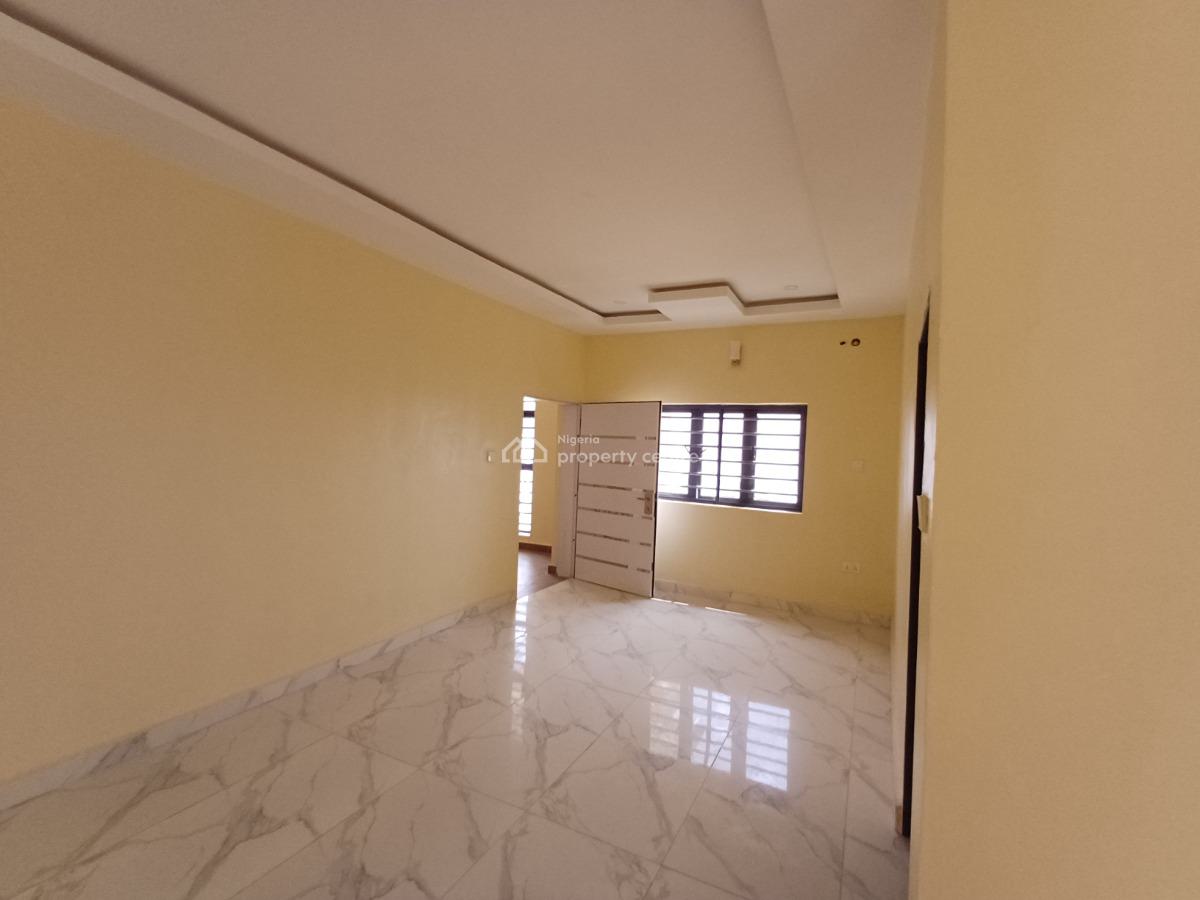 Lovely Brand New 3 Bedroom Flat with Bq, Guzape District, Abuja, Flat / Apartment for Rent