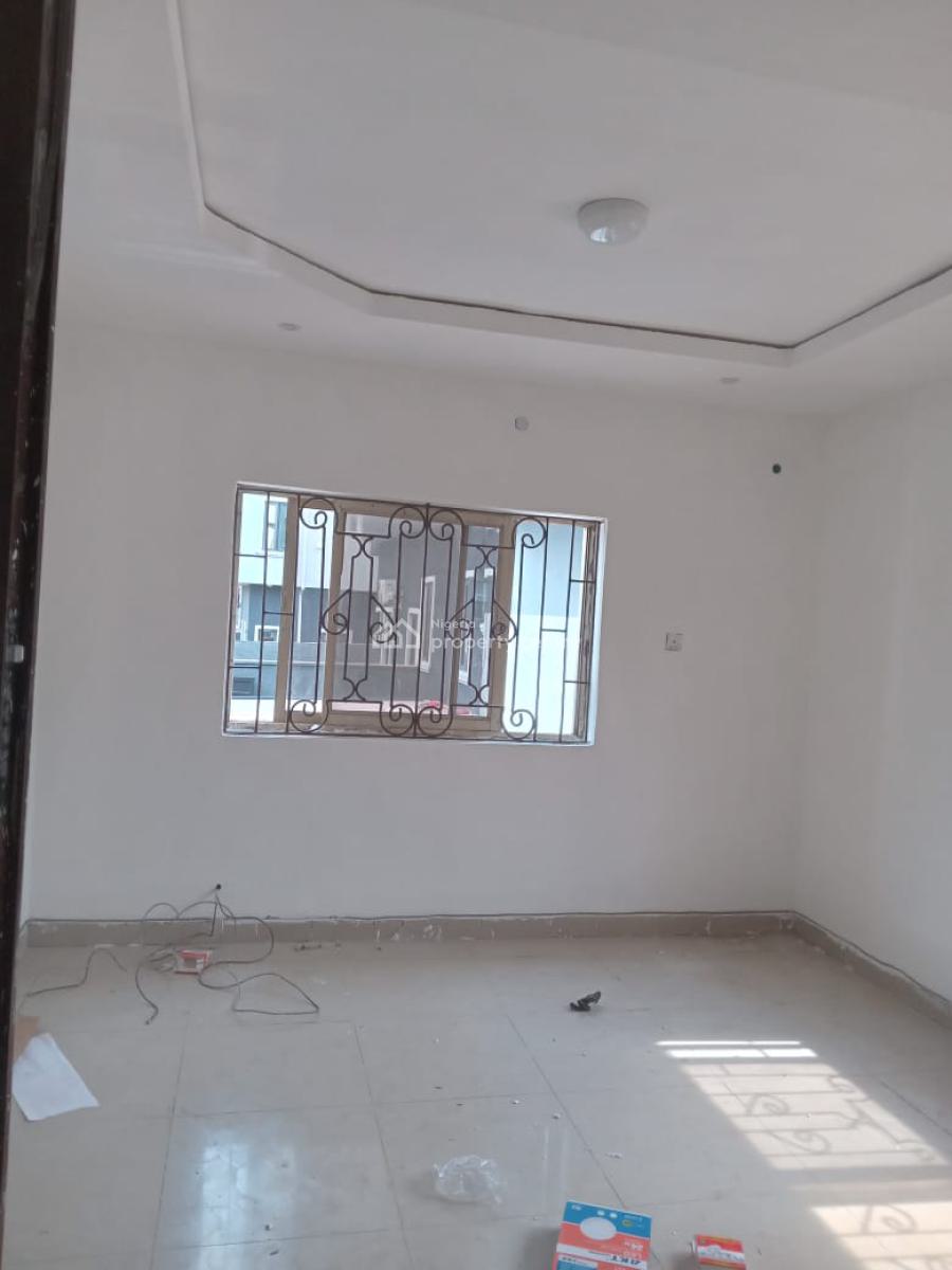 3 Bedroom Flat, Mercyland Estate, Gra Phase 1, Magodo, Lagos, Flat / Apartment for Rent