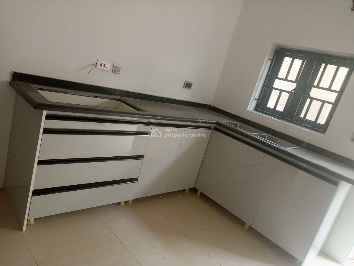 Tastefully Finished Spacious Standard Built  3 Bedroom Apartment.  Ground Floor., By Gilmor, Jahi, Abuja, Flat / Apartment for Rent