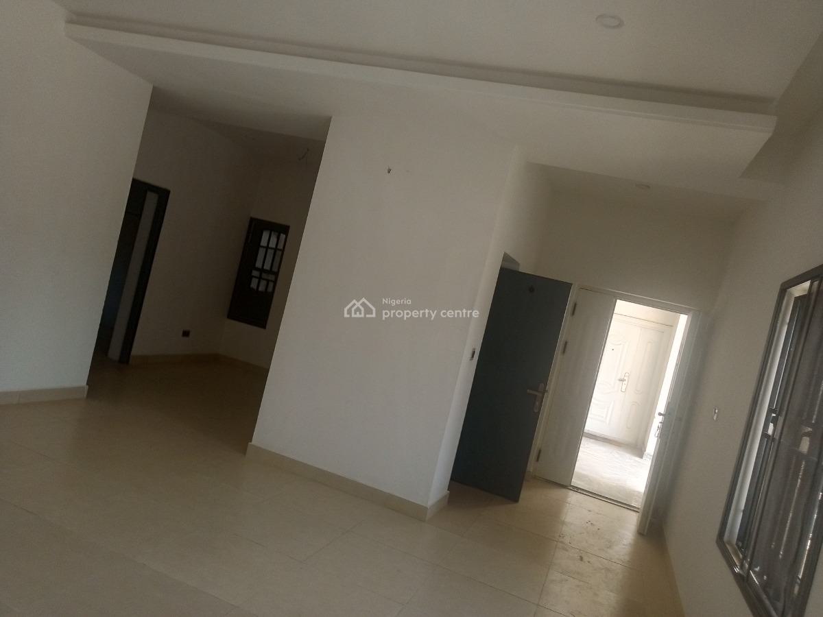 Tastefully Finished Spacious Standard Built  3 Bedroom Apartment.  Ground Floor., By Gilmor, Jahi, Abuja, Flat / Apartment for Rent