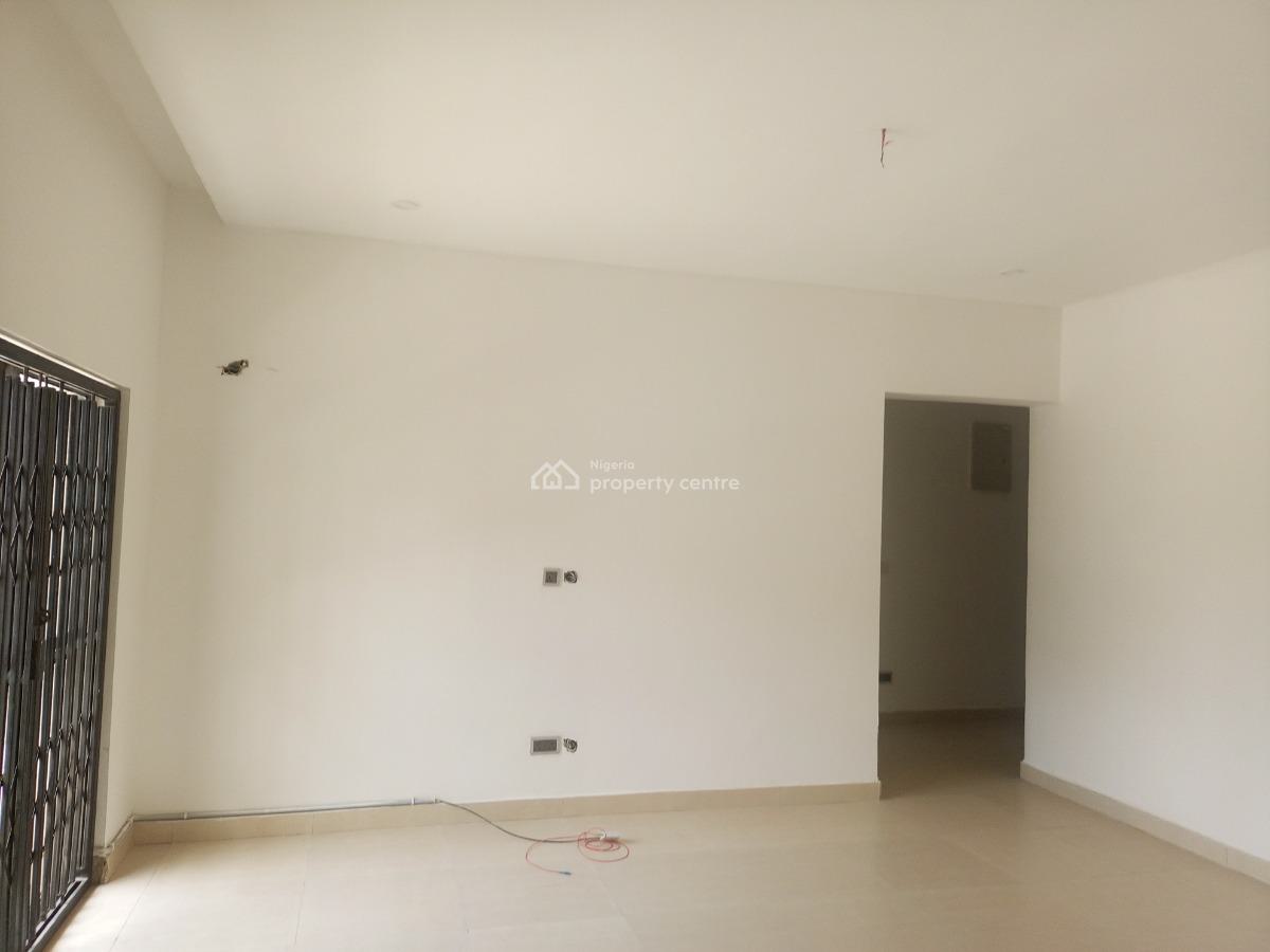 Tastefully Finished Spacious Standard Built  3 Bedroom Apartment.  Ground Floor., By Gilmor, Jahi, Abuja, Flat / Apartment for Rent