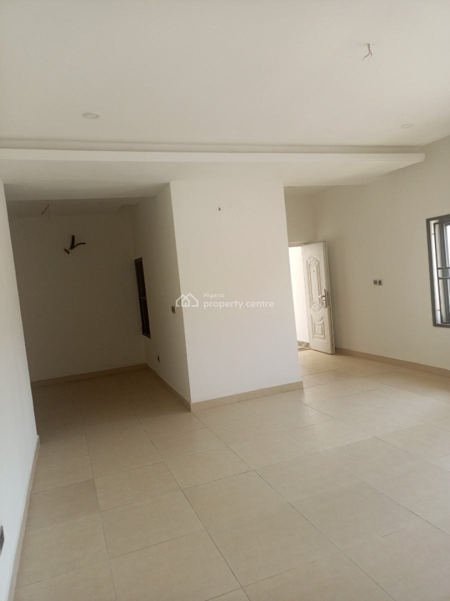 Tastefully Finished Spacious Standard Built  3 Bedroom Apartment.  Ground Floor., By Gilmor, Jahi, Abuja, Flat / Apartment for Rent