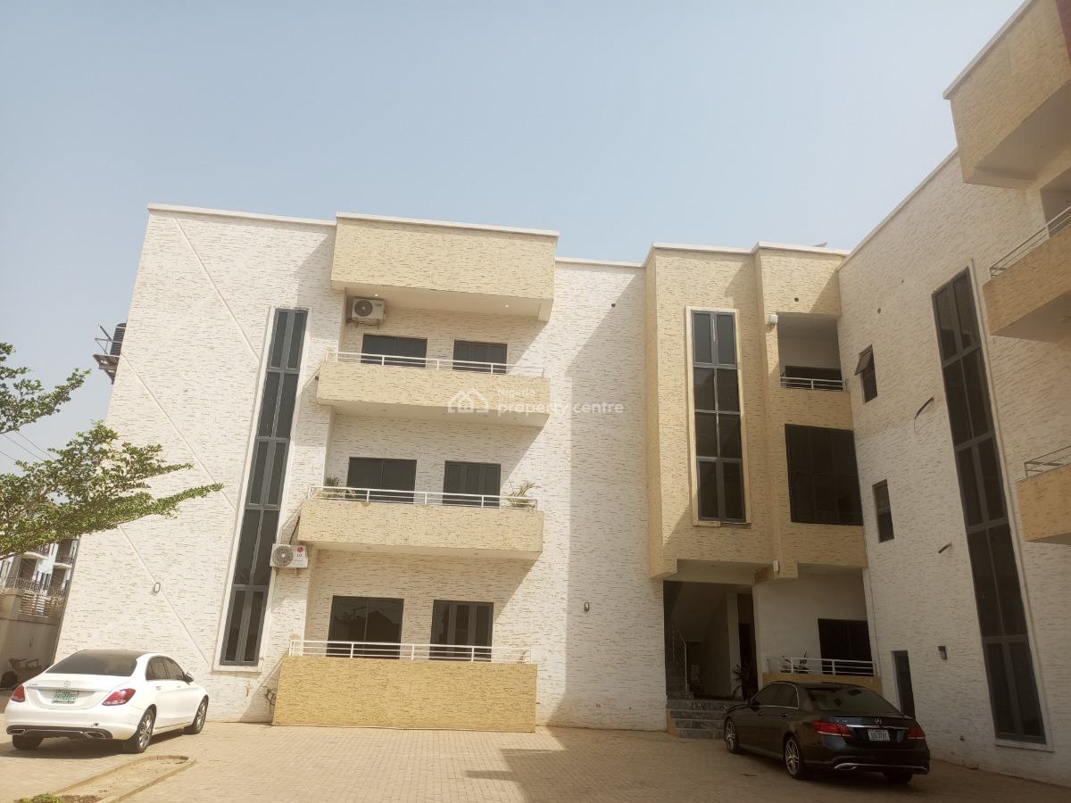 Tastefully Finished Spacious Standard Built  3 Bedroom Apartment.  Ground Floor., By Gilmor, Jahi, Abuja, Flat / Apartment for Rent